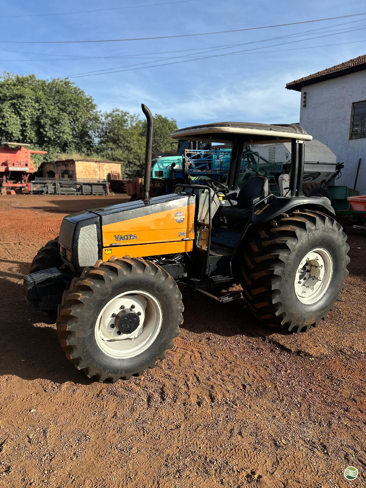 TRATOR VALTRA VALTRA 900 Tração 4x4 Luizinho Tratores ITUVERAVA SÃO PAULO SP